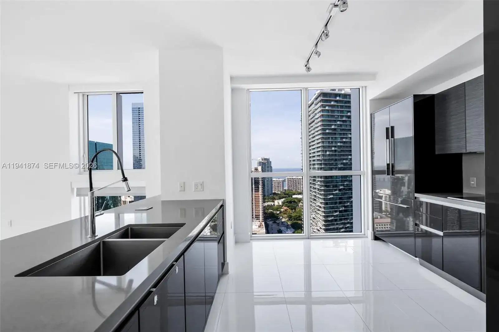 1080 Brickell Ave # 3901, Miami FL 33131 photo 4