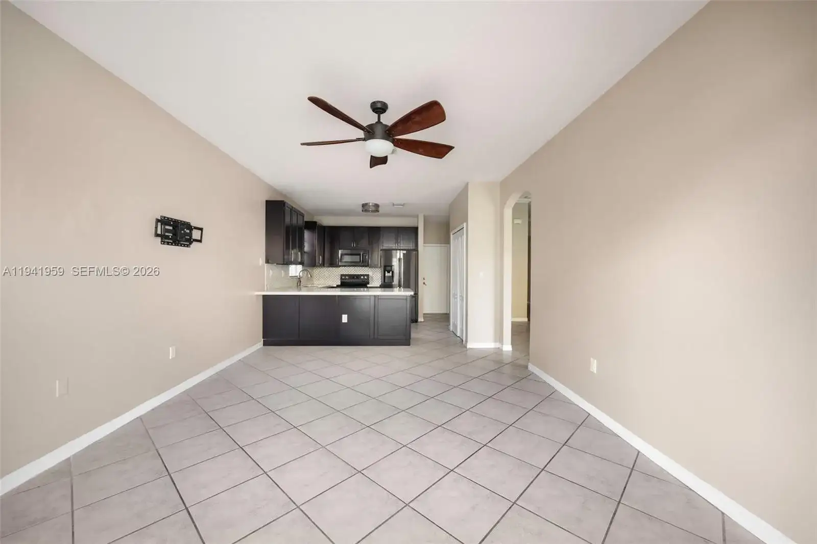 15963 SW 99th Ln, Miami FL 33196 photo 2