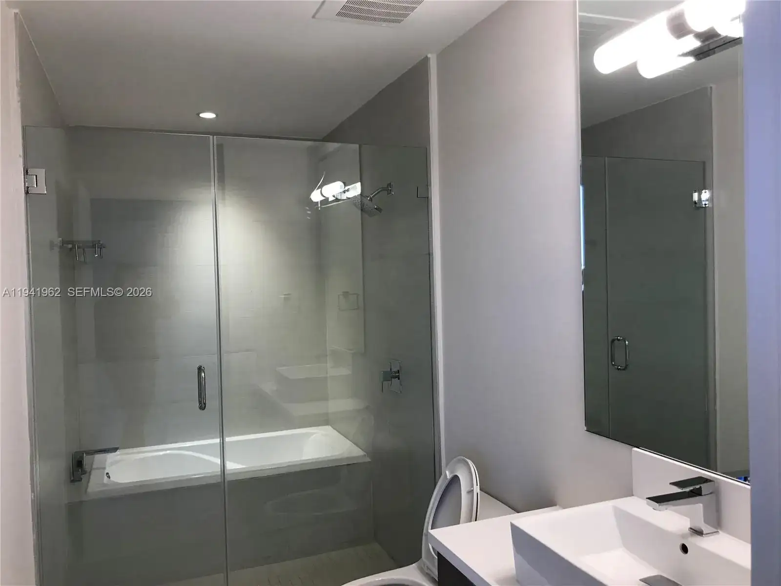 1010 SW 2nd Ave # 506, Miami FL 33130 photo 2