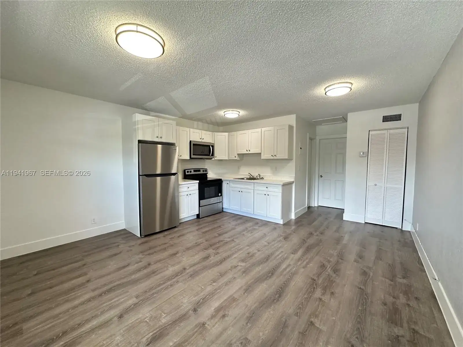 3660 NE 11th Ave # 6, Oakland Park FL 33334 photo 3
