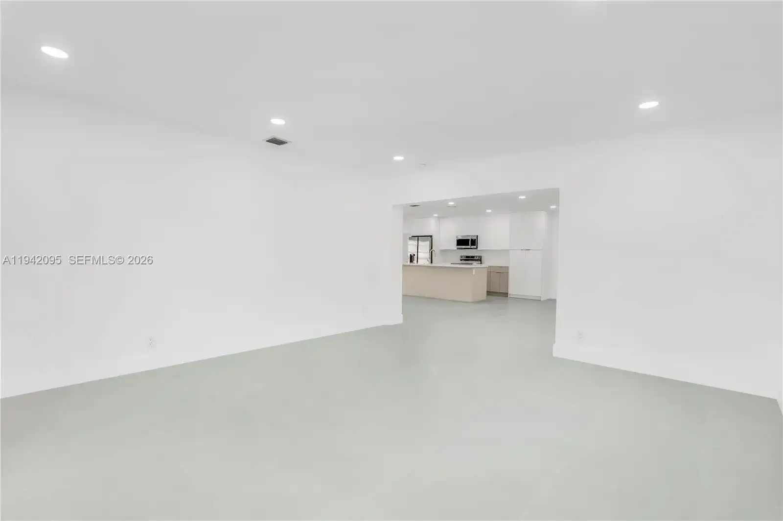 2270 NW 32nd Ter, Lauderdale Lakes FL 33311 photo 4