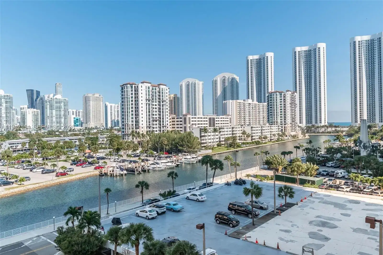 500 Bayview Dr # 617, Sunny Isles Beach FL 33160 photo 4
