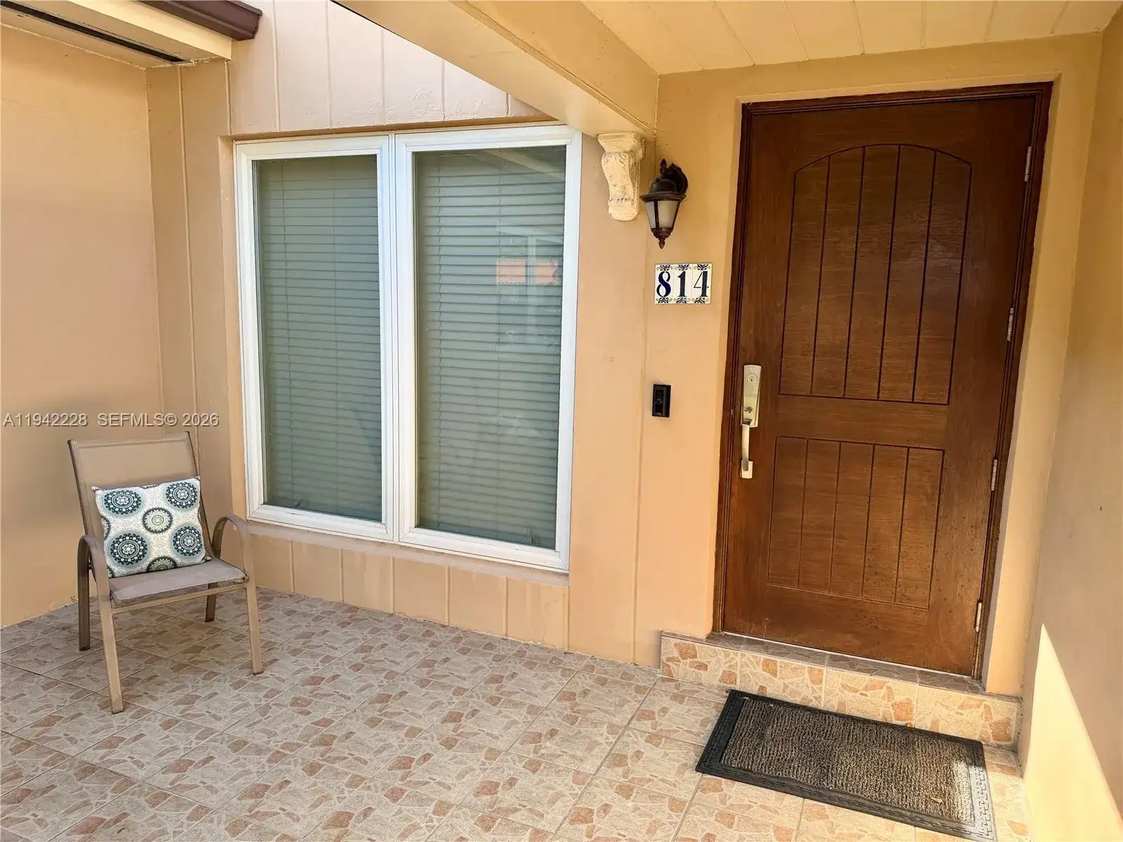 814 Capri St, Coral Gables FL 33134 photo 2