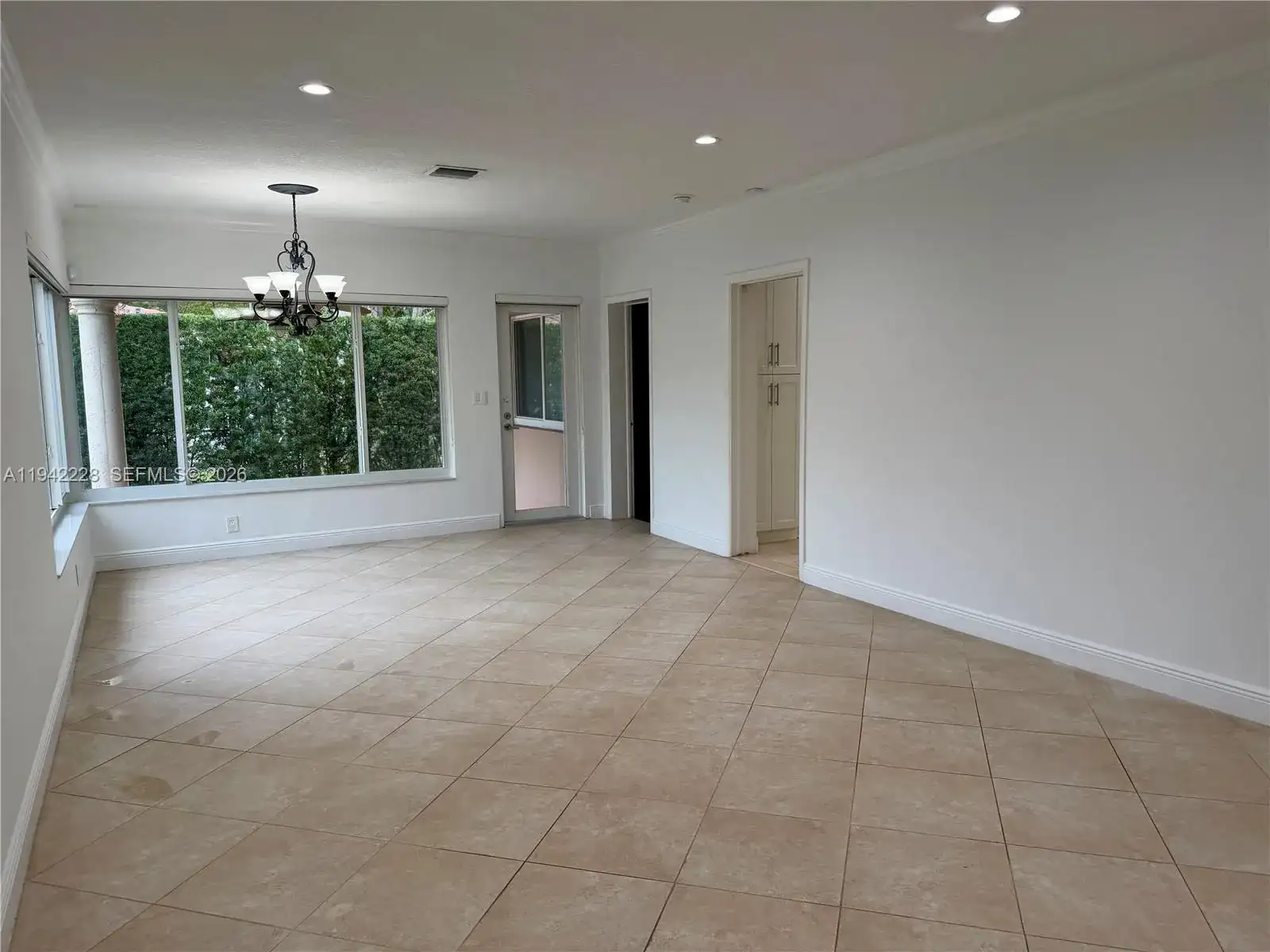 814 Capri St, Coral Gables FL 33134 photo 3