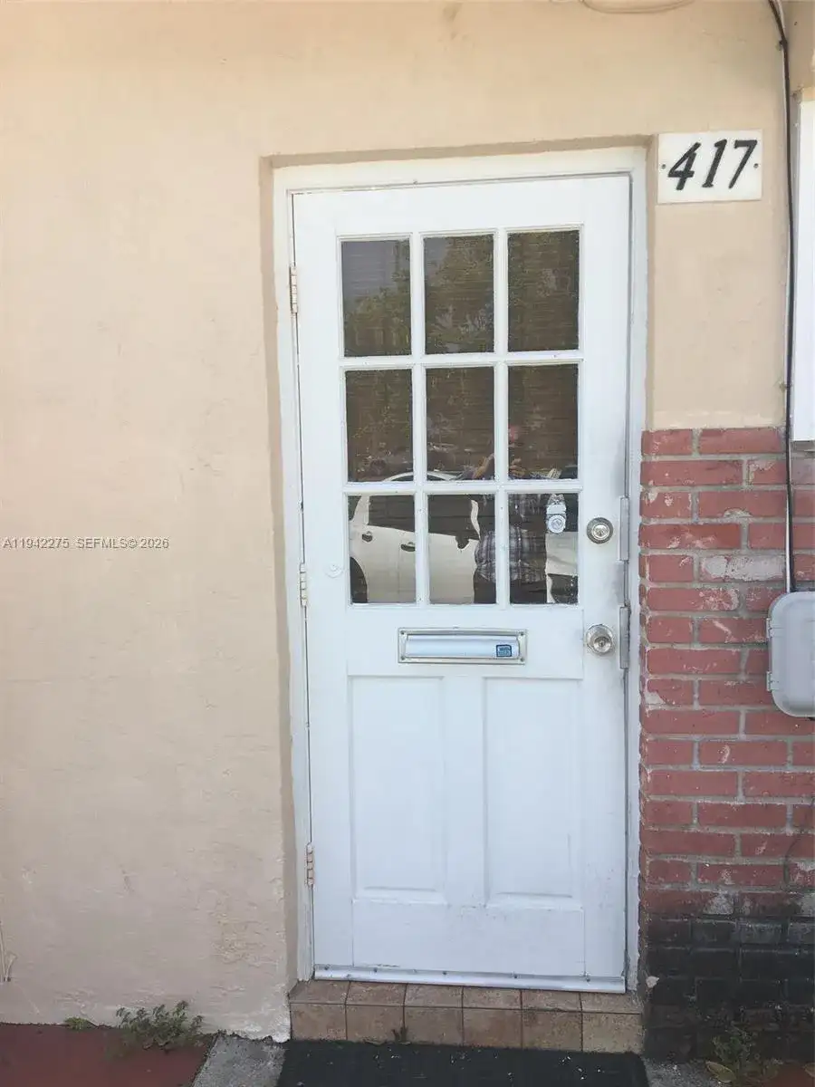 413 S Federal Hwy, Dania Beach FL 33004 photo 4