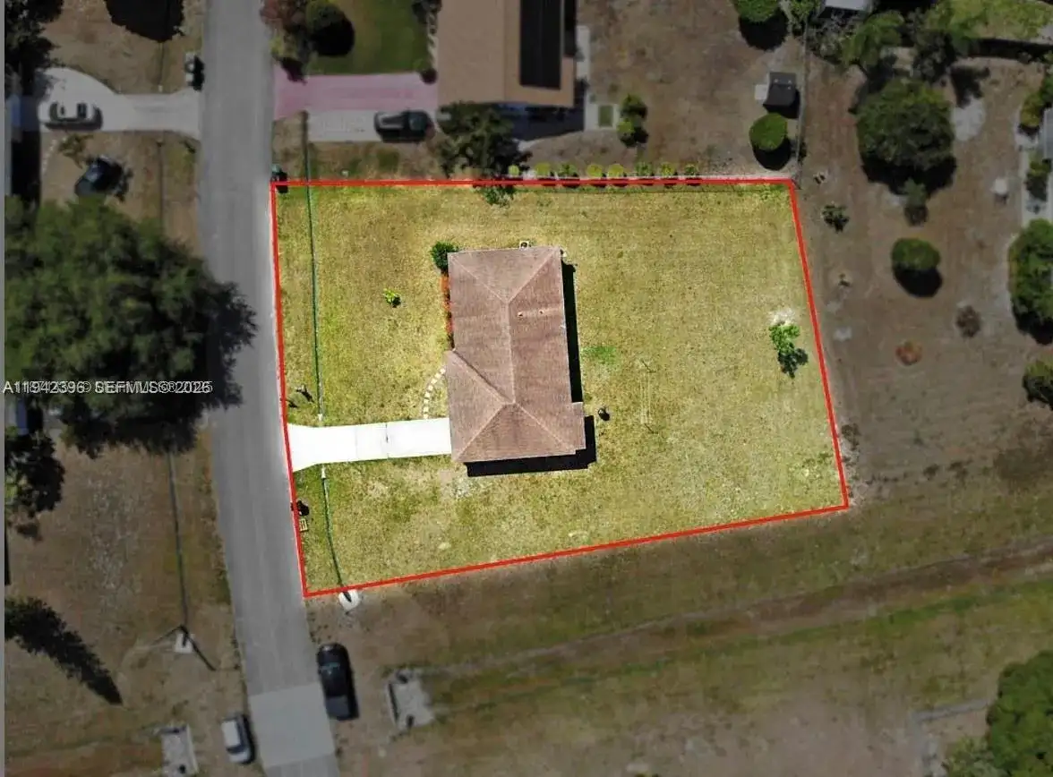 250 SW Homeland Rd, Port St. Lucie FL 34953 photo 4