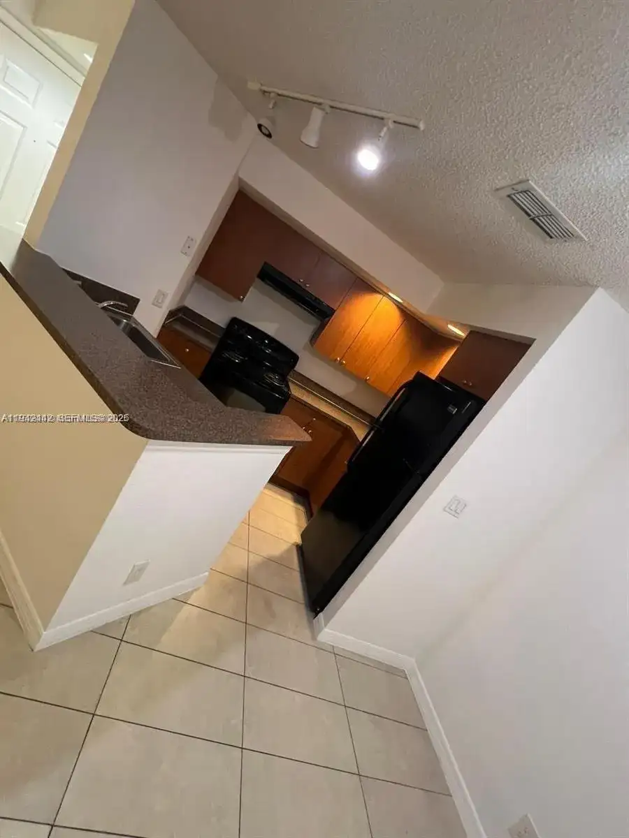 3340 N Pinewalk Dr N # 1514, Margate FL 33063 photo 3