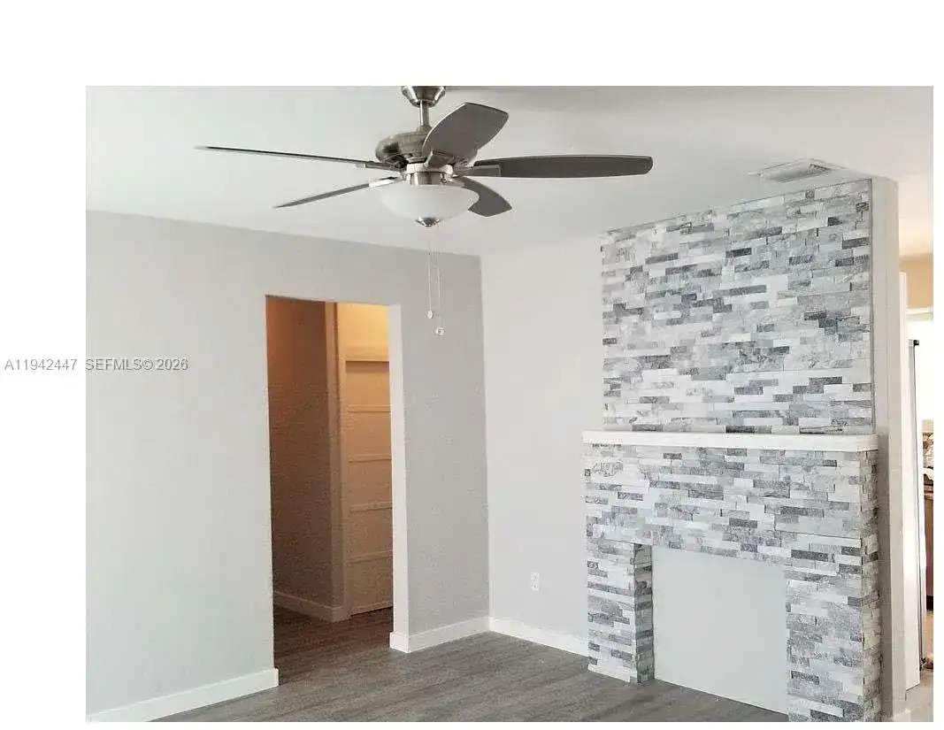 2917 NW 9th Ave, Wilton Manors FL 33311 photo 2