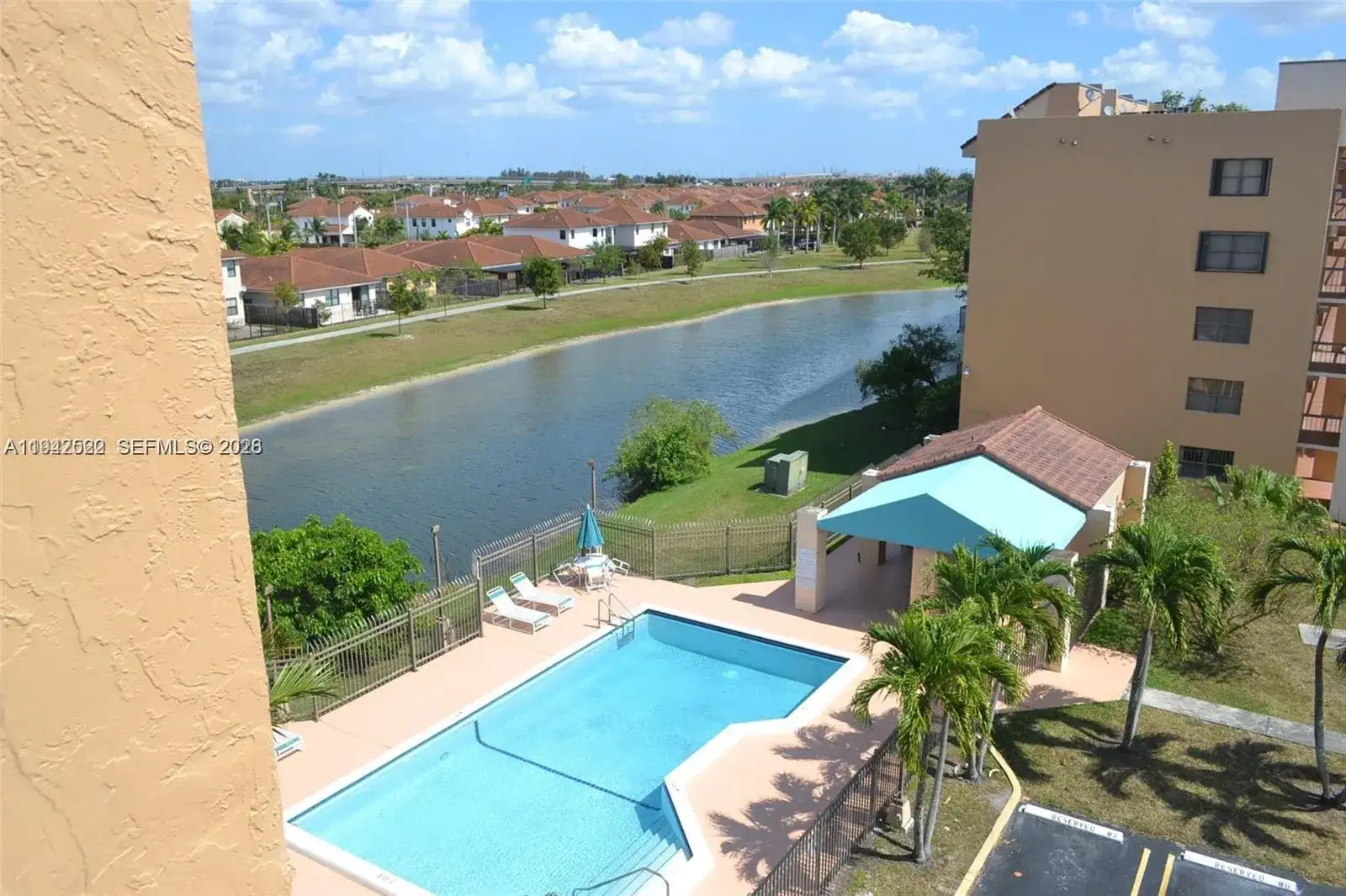 10155 NW 9th St Cir # 507, Miami FL 33172 photo 3