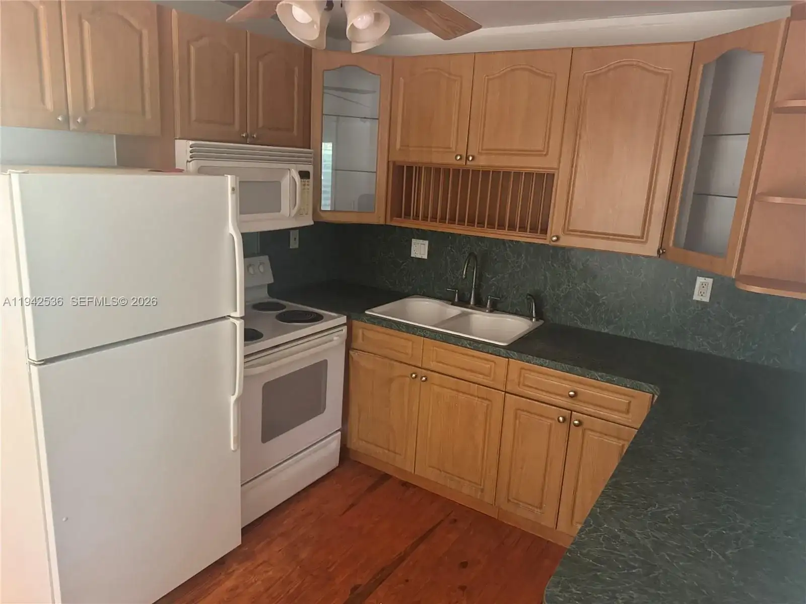 12110 NE 11th Pl, North Miami FL 33161 photo 4