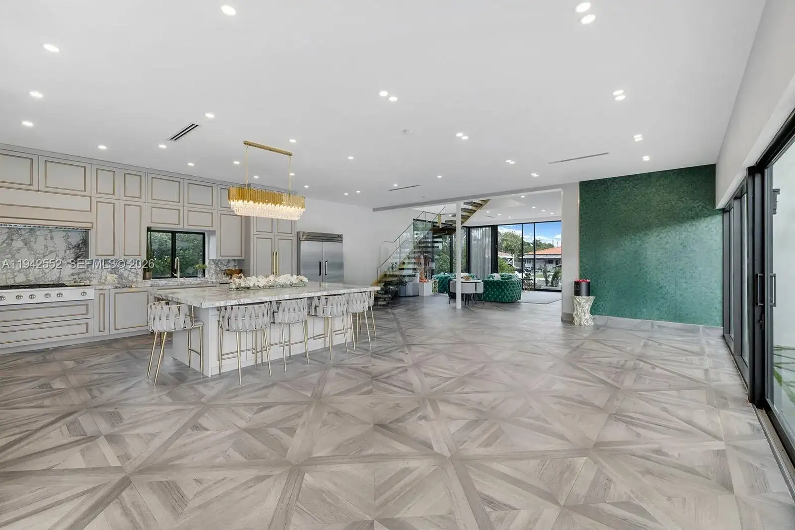 8005 Noremac Ave, Miami Beach FL 33141 photo 2