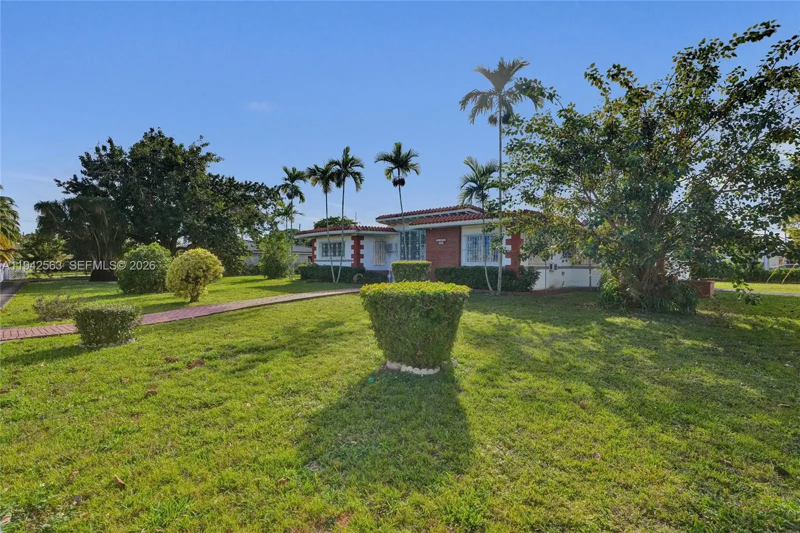 500 SW 39th Ct, Miami FL 33134 photo 4