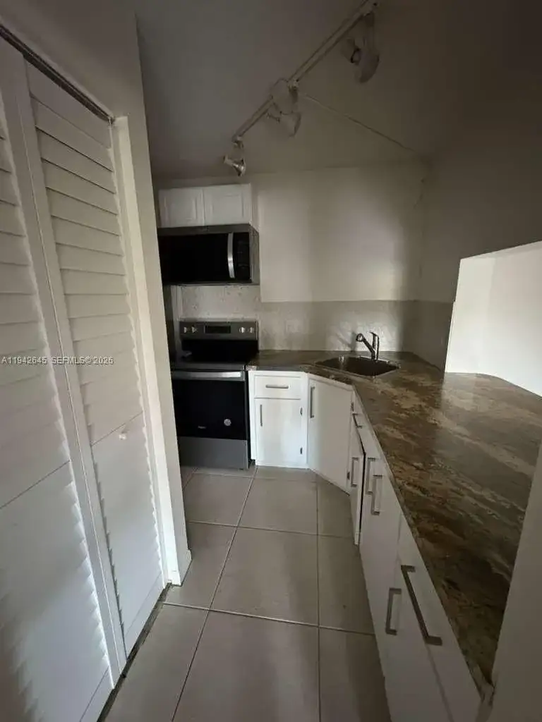 623 Sea Pine Way # C1, Green Acres FL 33415 photo 5