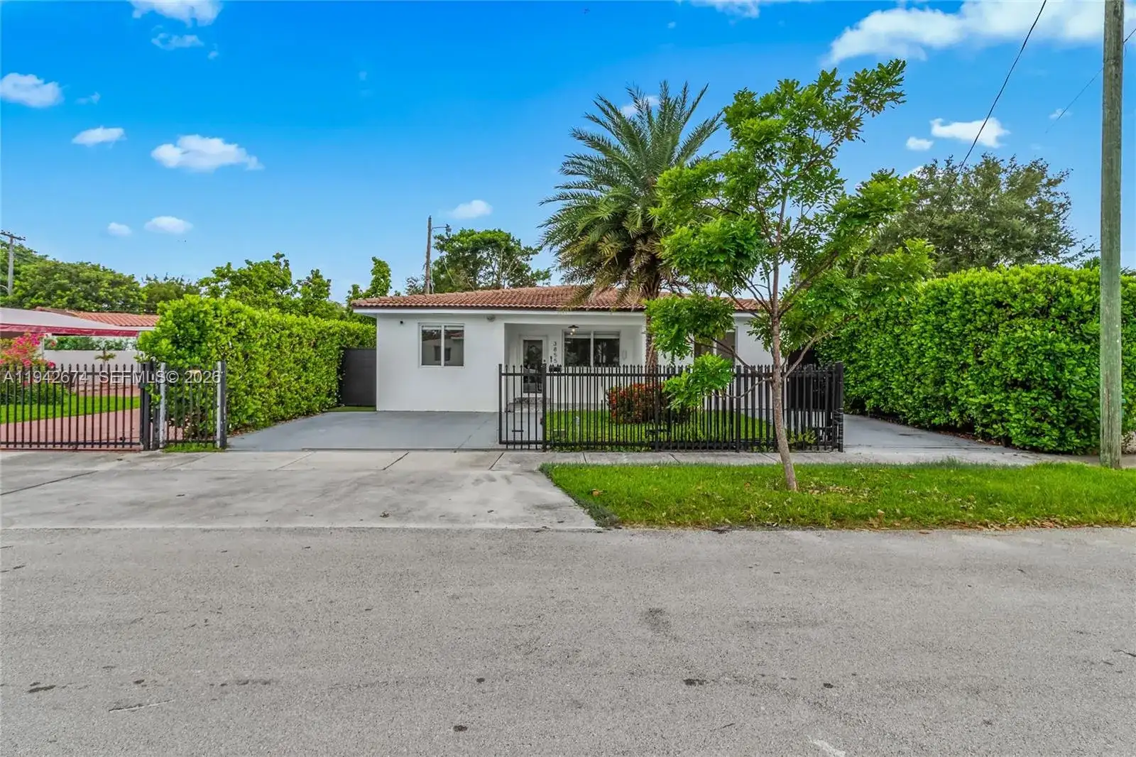 3855 SW 1st St, Miami FL 33134 photo 3