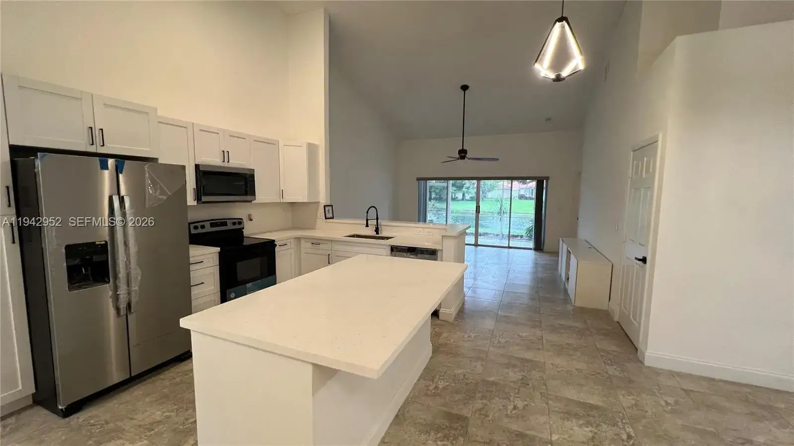 2615 Spiceberry Ln, Boynton Beach FL 33436 photo 2