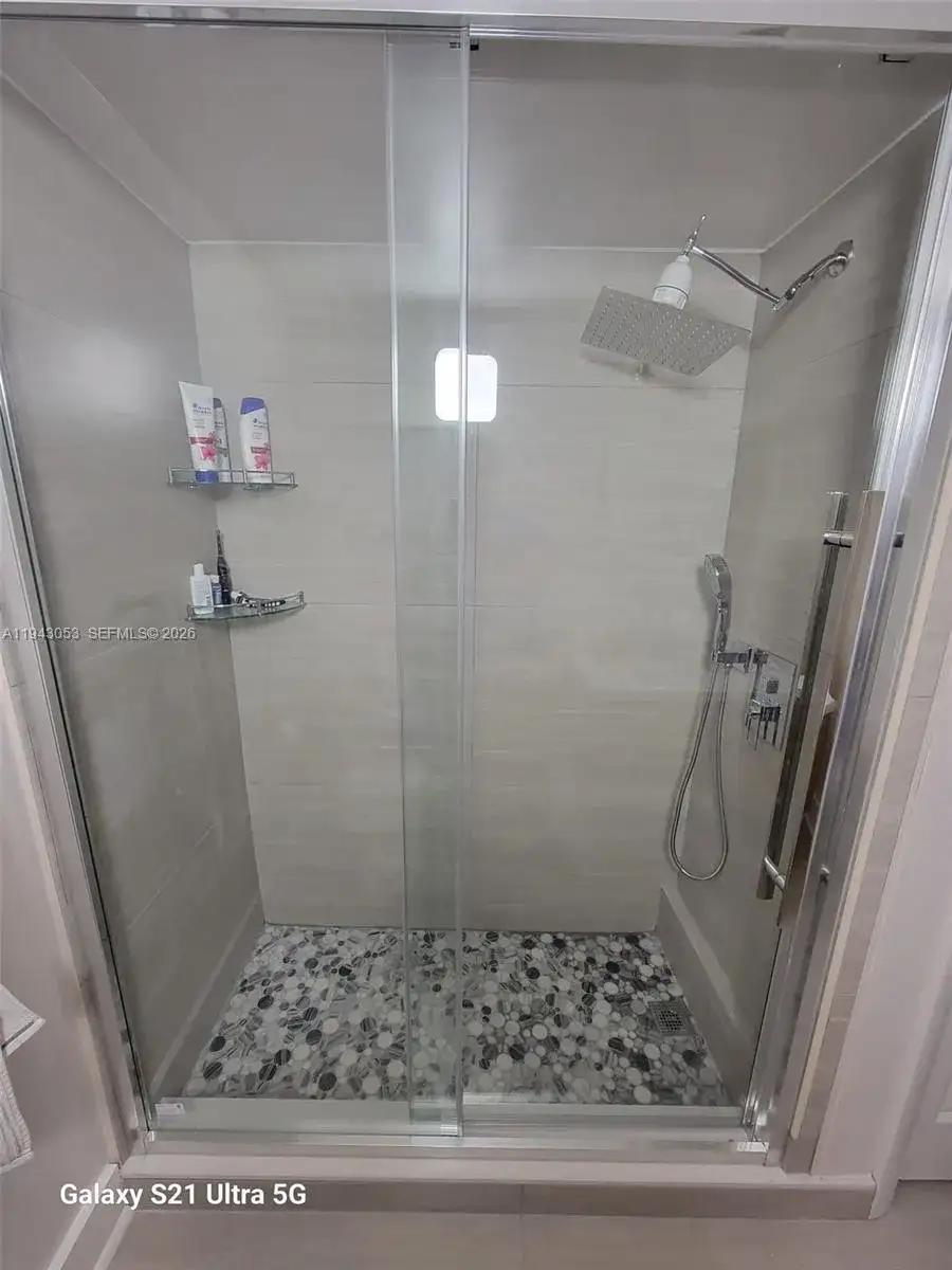 200 Lakeview Dr # 212, Weston FL 33326 photo 4