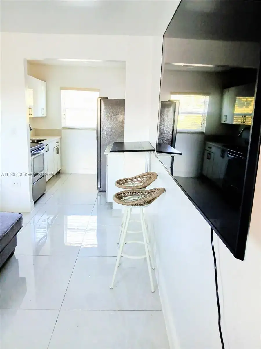 1767 NW 3rd Ave # 15, Miami FL 33136 photo 4