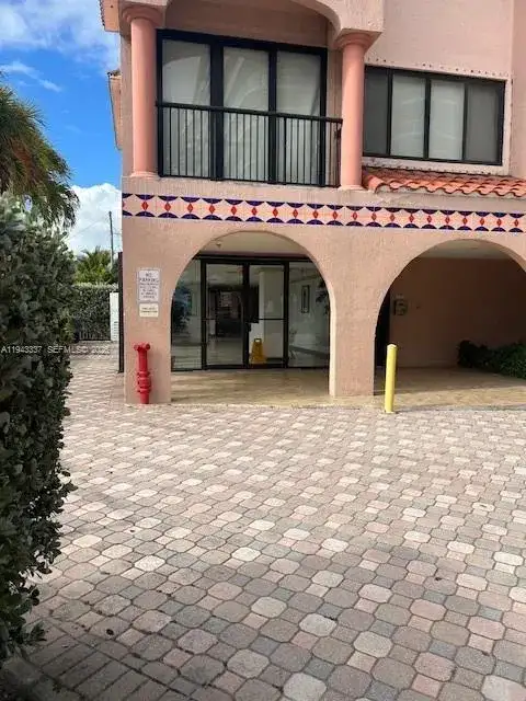 8816 Collins Ave # 105, Surfside FL 33154 photo 2