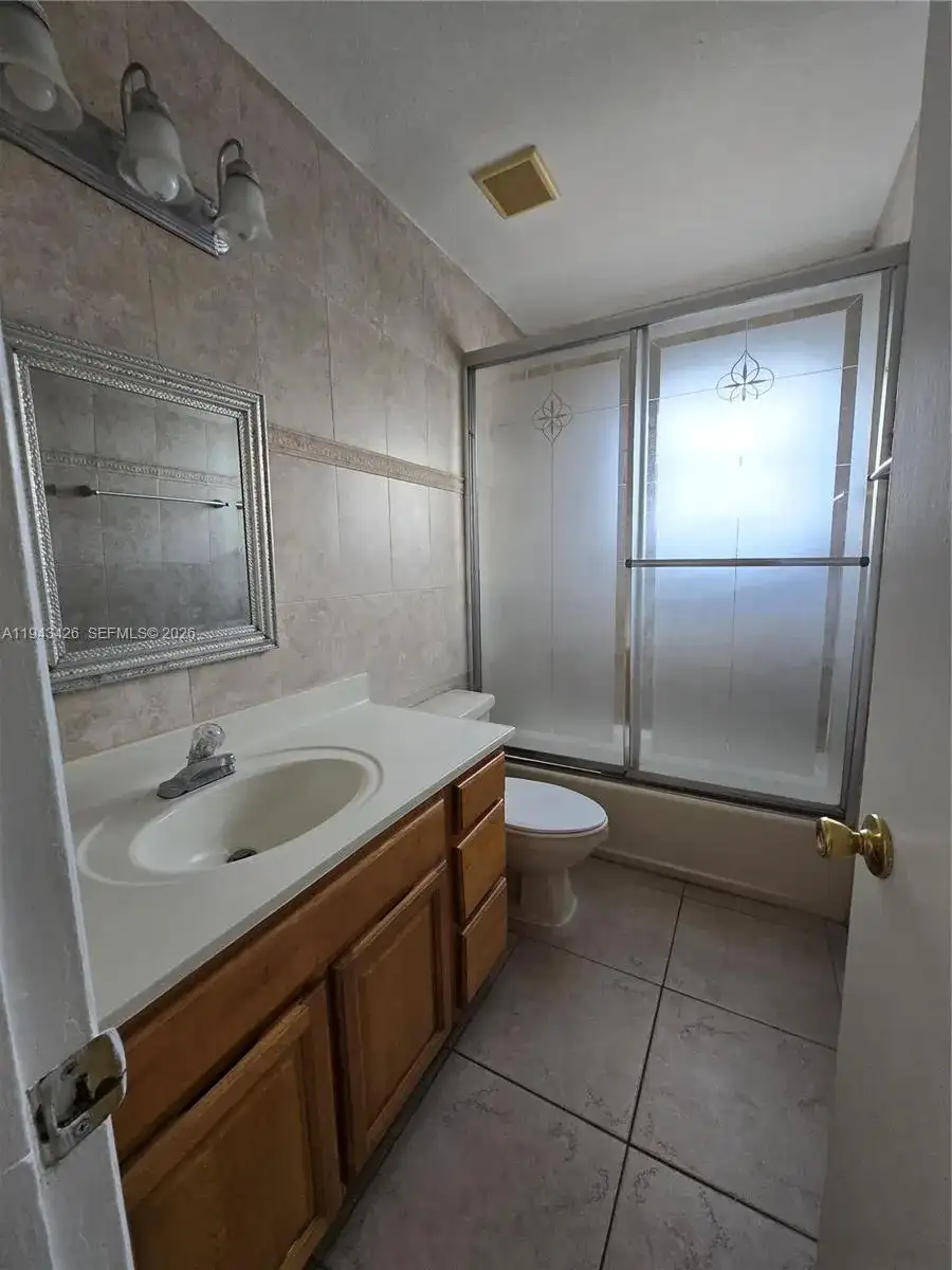 12850 SW 43rd Dr # B, Miami FL 33175 photo 5