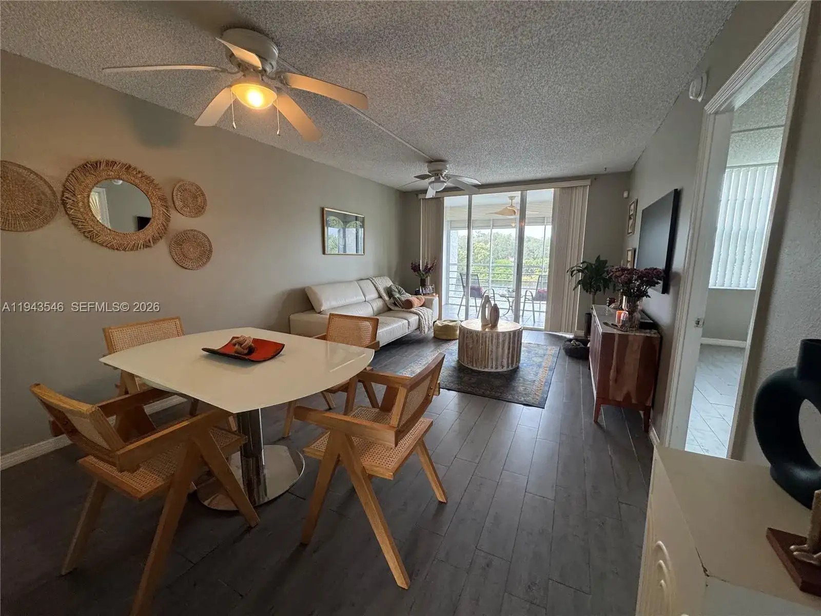 9450 Poinciana Pl # 405, Davie FL 33324 photo 4
