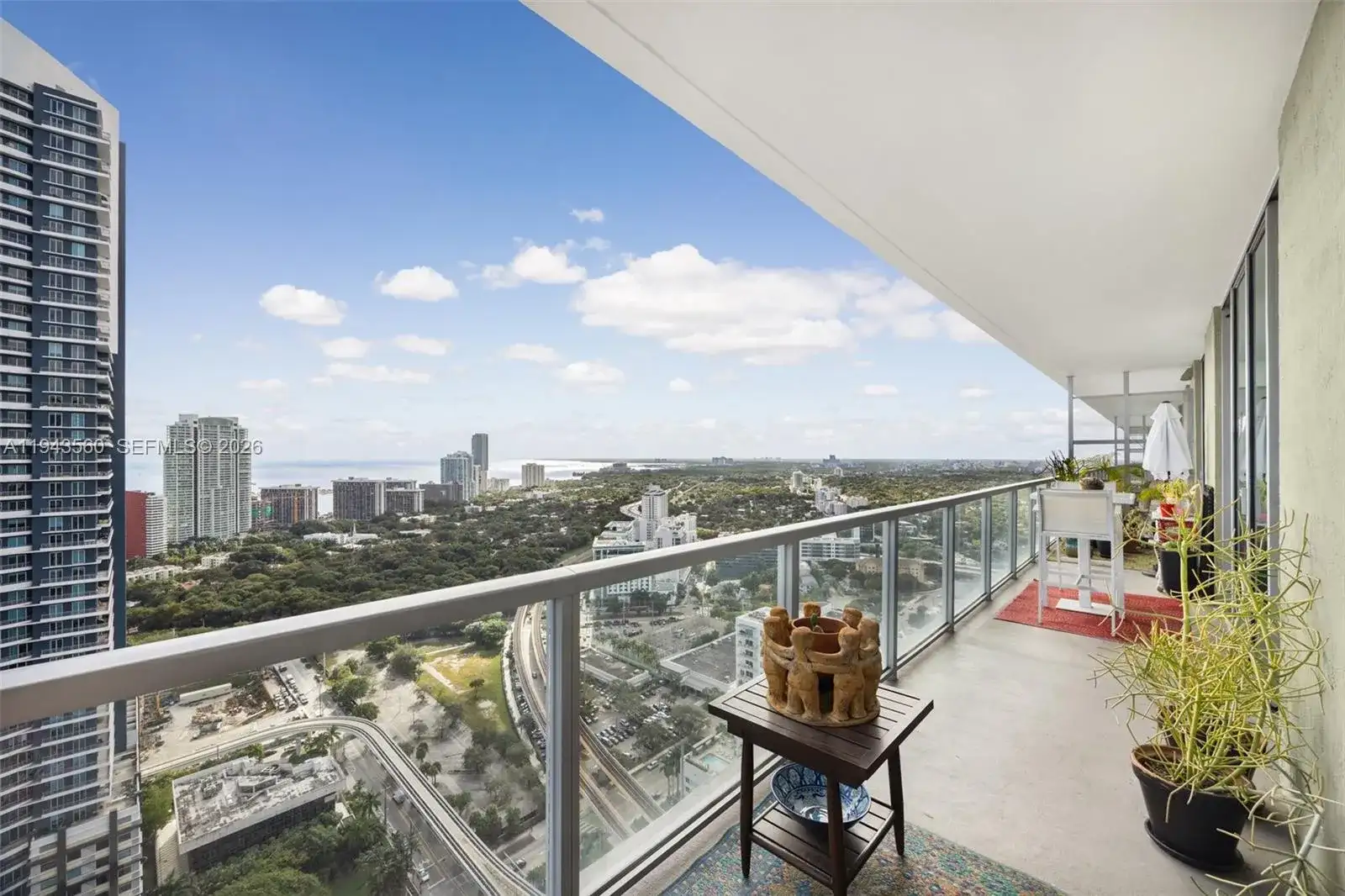 79 SW 12th St, Miami FL 33130 photo 4