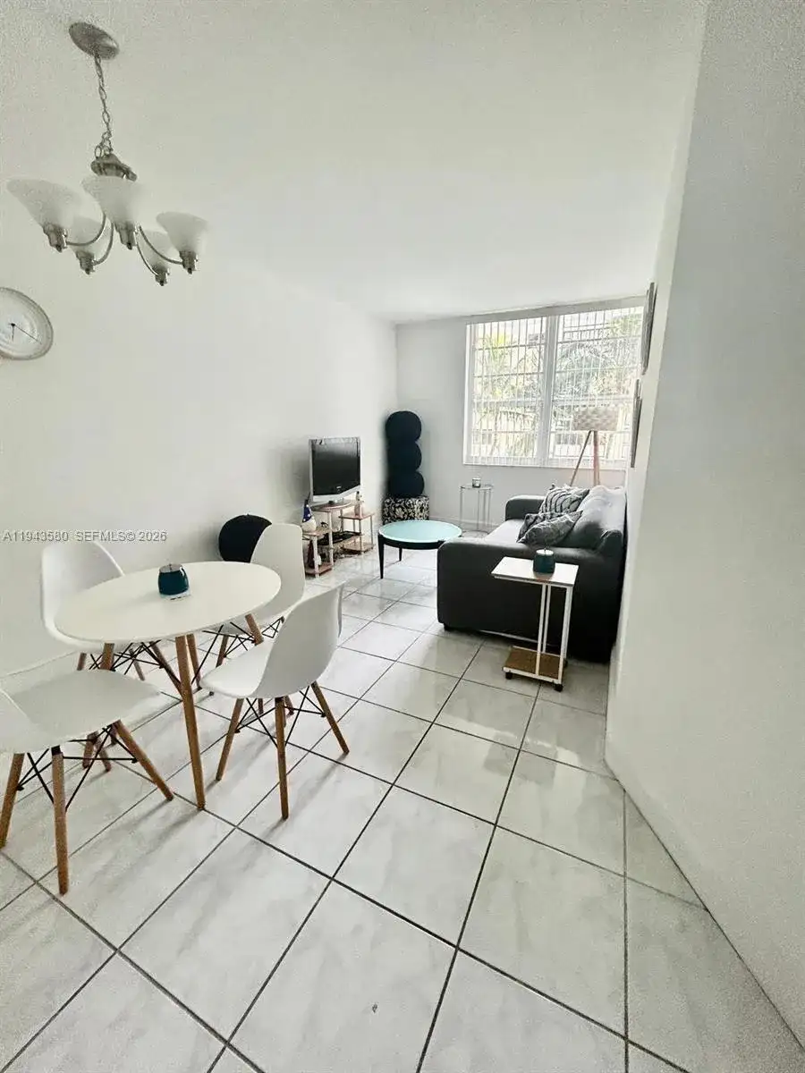 100 Lincoln Rd # 524, Miami Beach FL 33139 photo 2