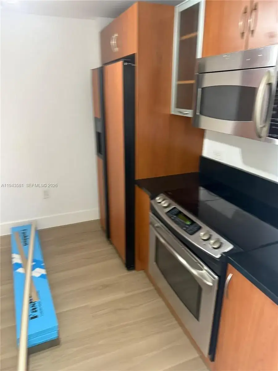 18800 NE 29th Ave # 1027, Aventura FL 33180 photo 3