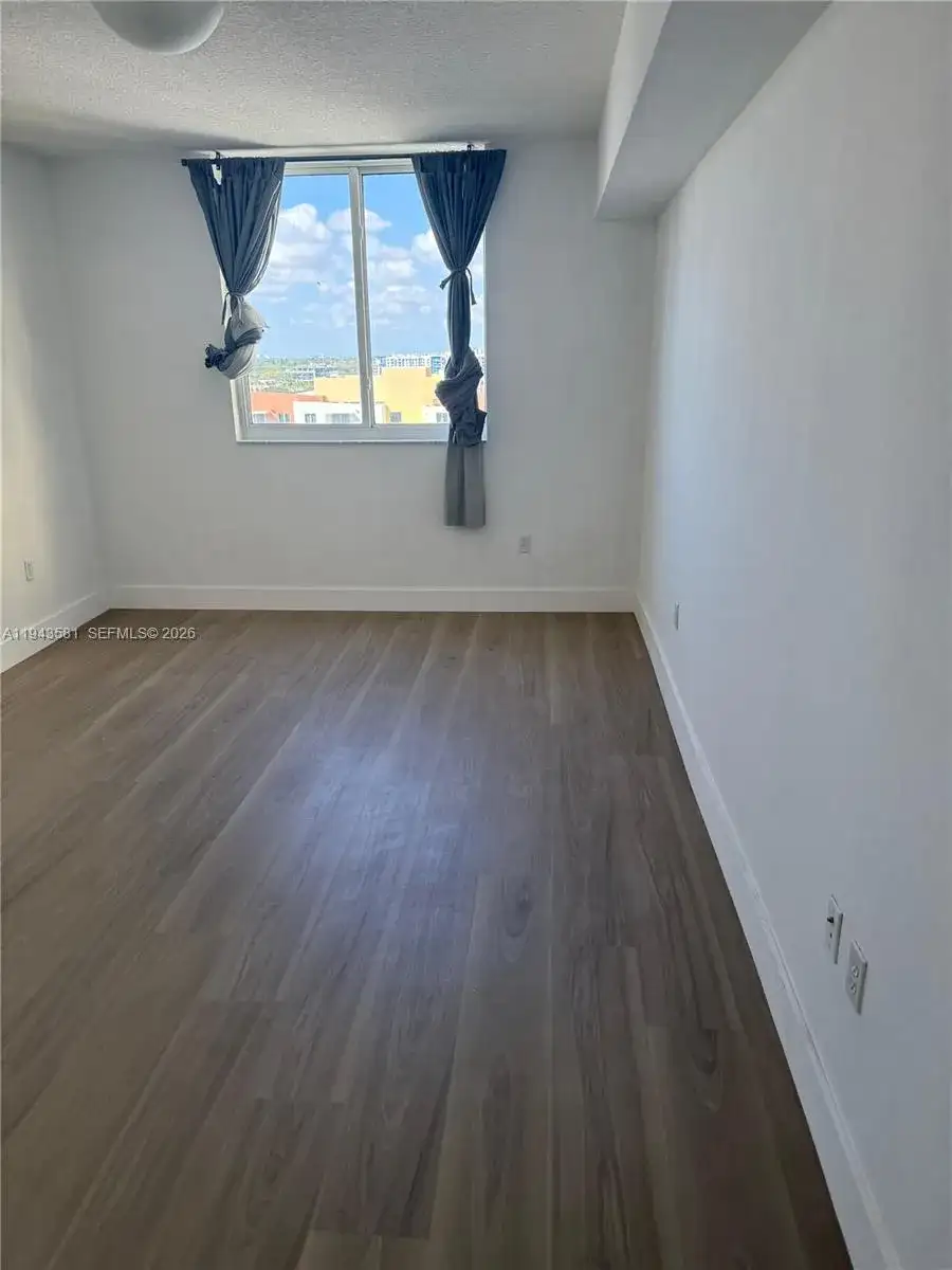 18800 NE 29th Ave # 1027, Aventura FL 33180 photo 4
