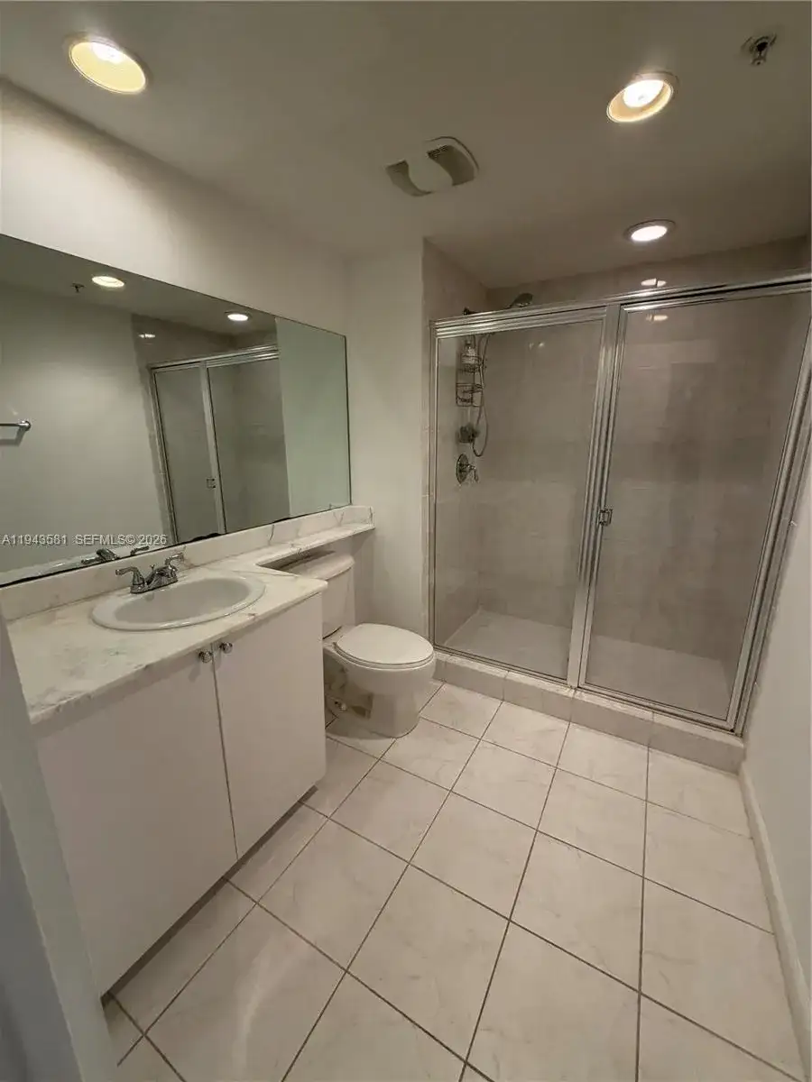 18800 NE 29th Ave # 1027, Aventura FL 33180 photo 5
