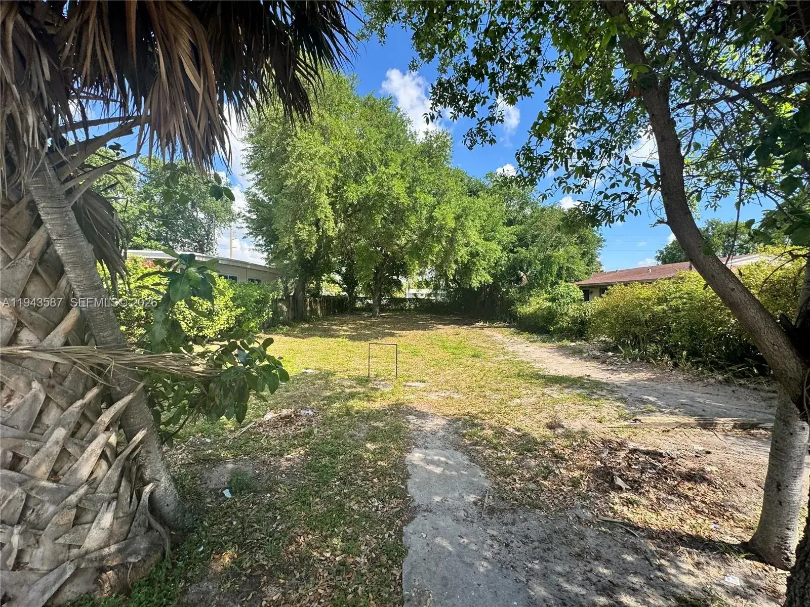629 NW 65th St, Miami FL 33150 photo 5
