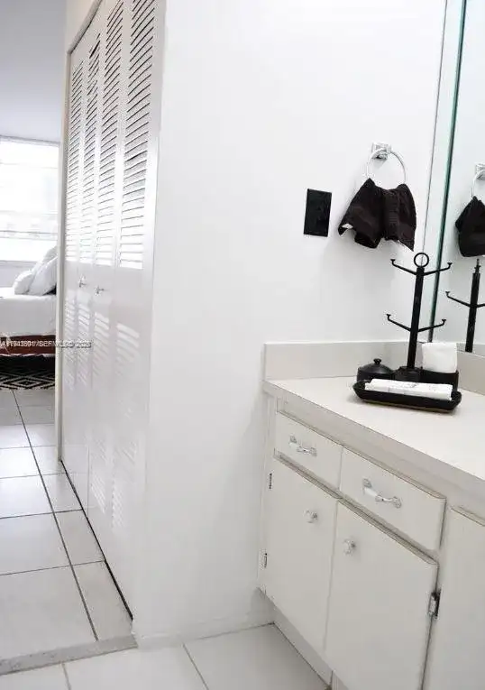 100 Lincoln Rd # 522, Miami Beach FL 33139 photo 5