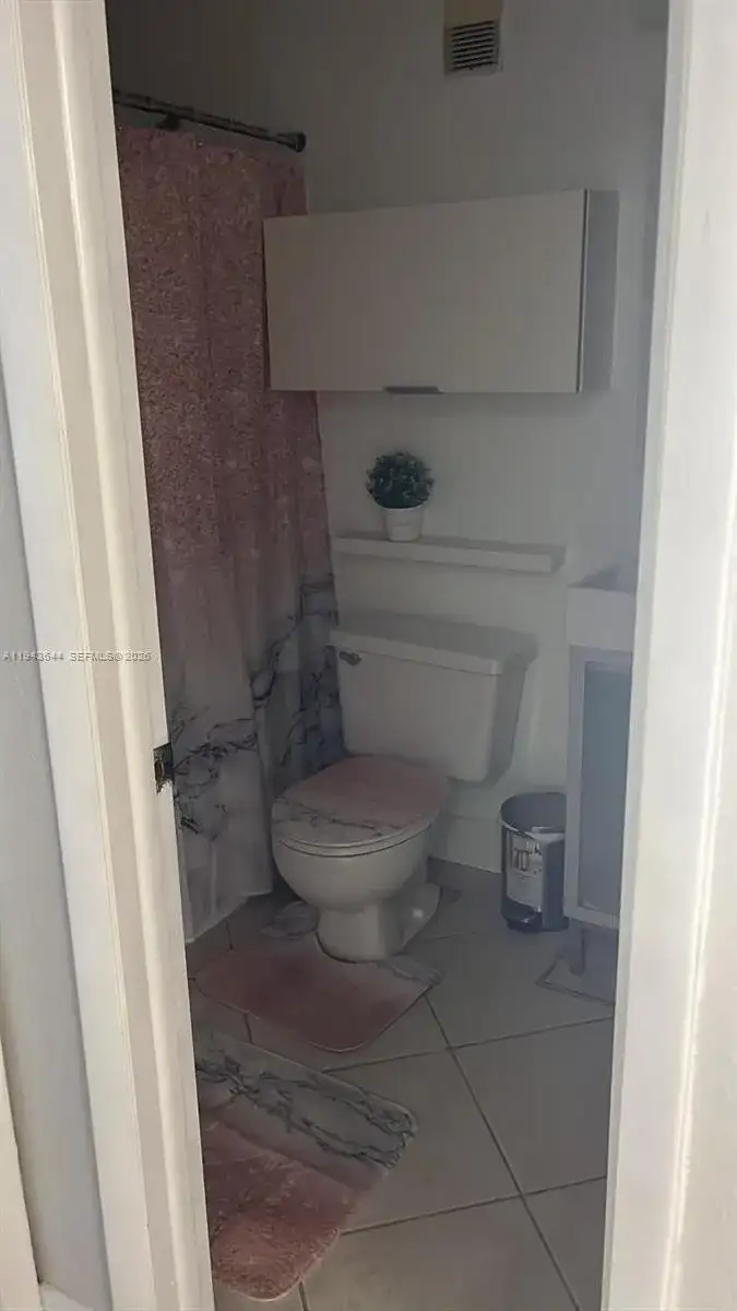 940 NW 104th Ave # 203, Pembroke Pines FL 33026 photo 4