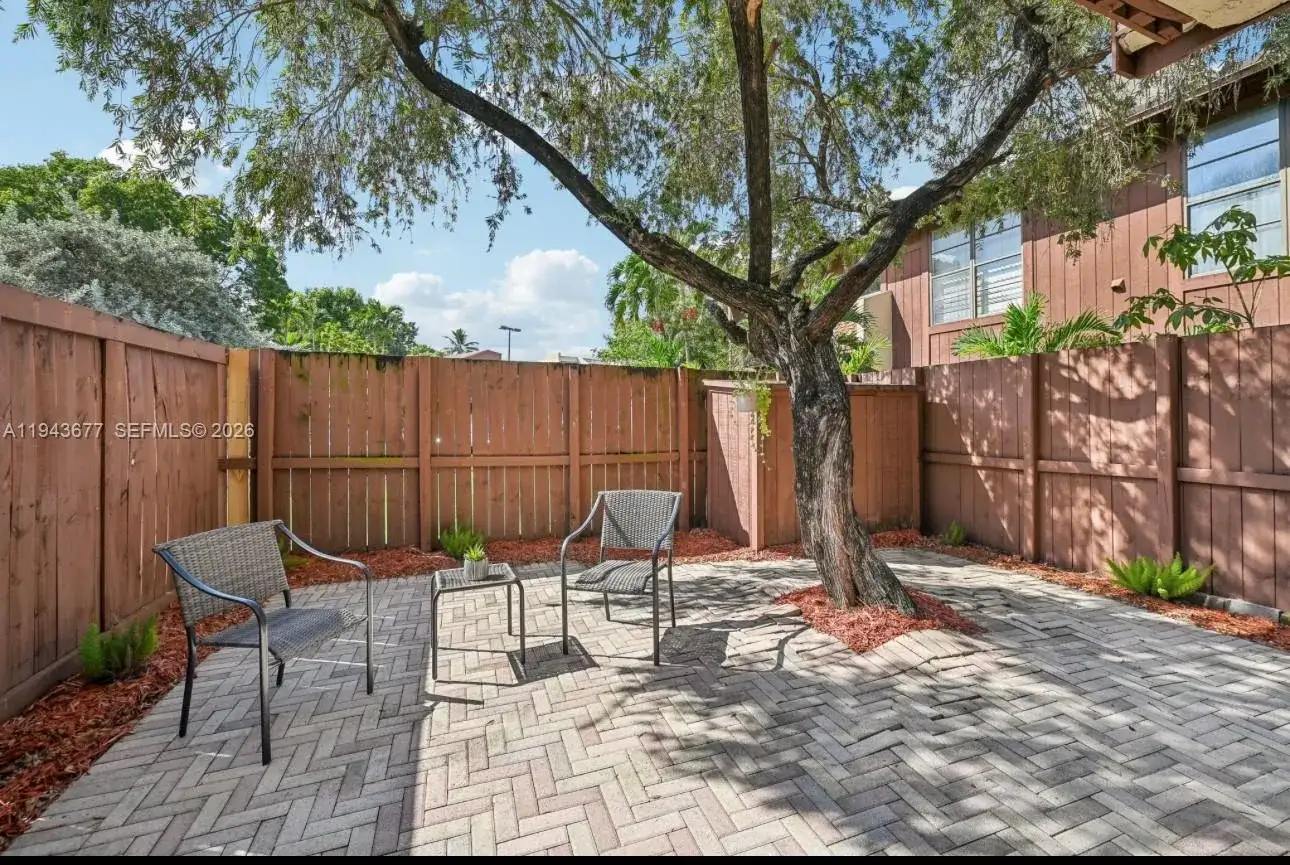 7024 SW 114th Pl # B52, Miami FL 33173 photo 3