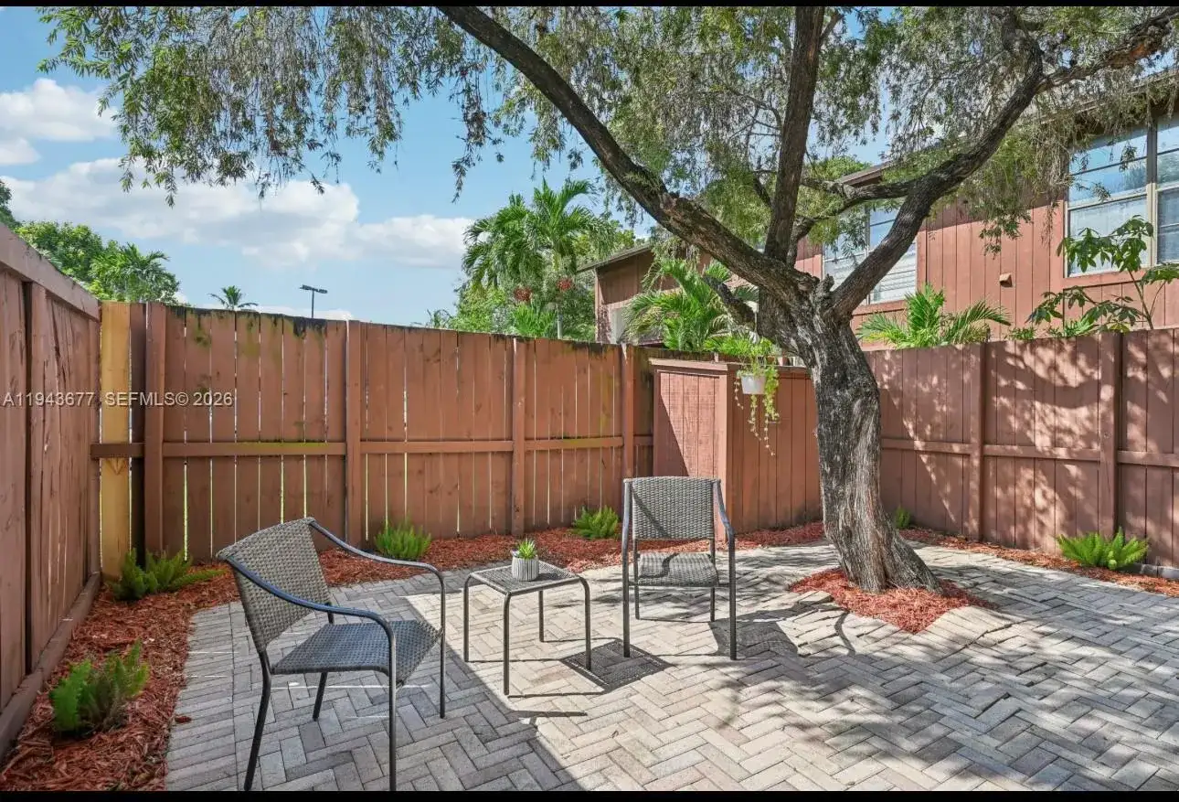 7024 SW 114th Pl # B52, Miami FL 33173 photo 4