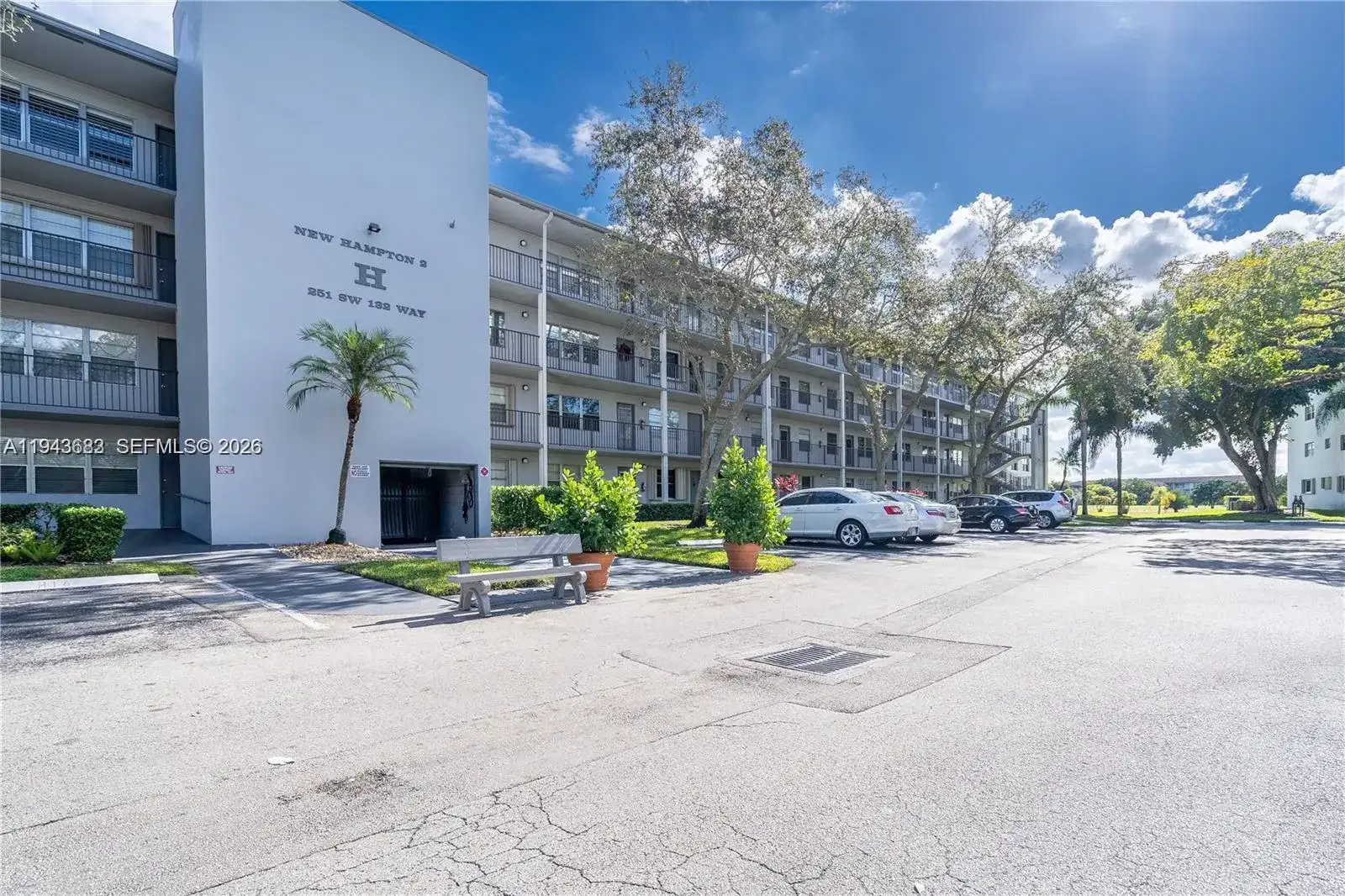 251 SW 132nd Way # 117H, Pembroke Pines FL 33027 photo 2