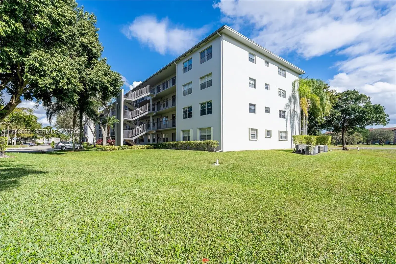 251 SW 132nd Way # 117H, Pembroke Pines FL 33027 photo 4