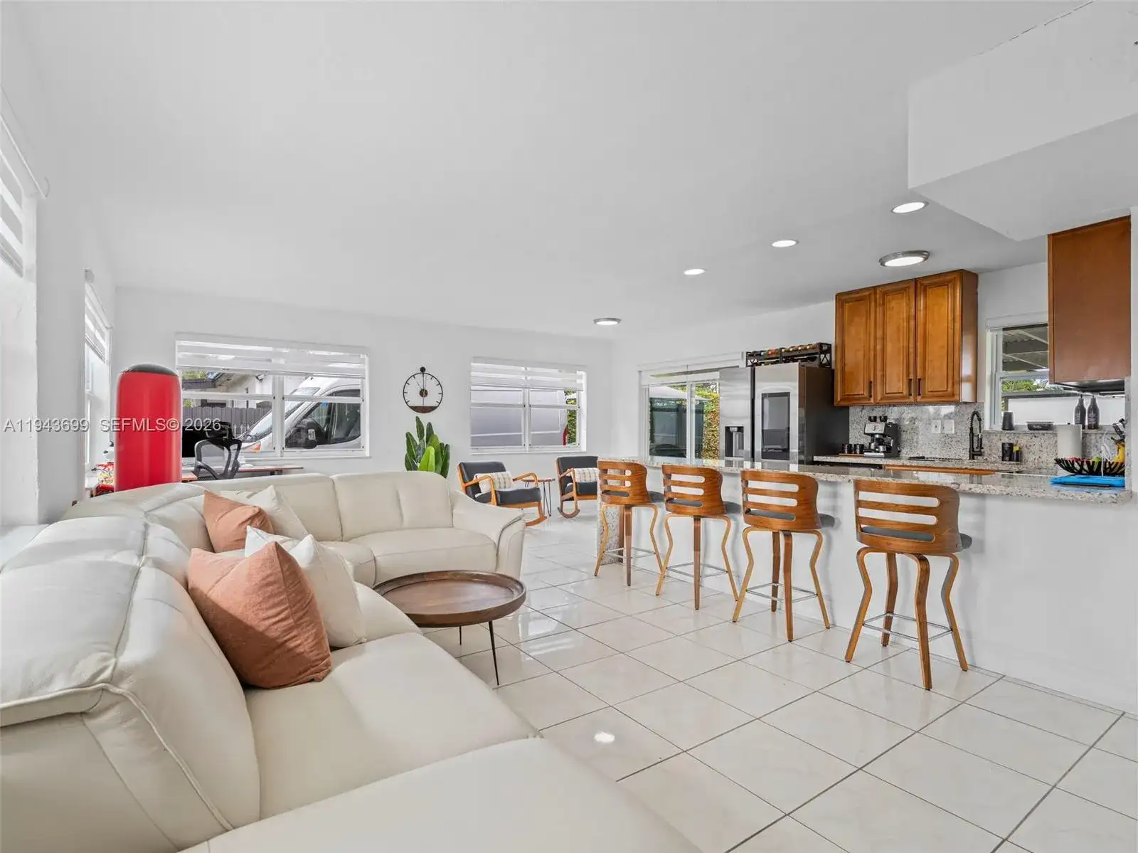 11401 SW 56th St, Miami FL 33165 photo 3