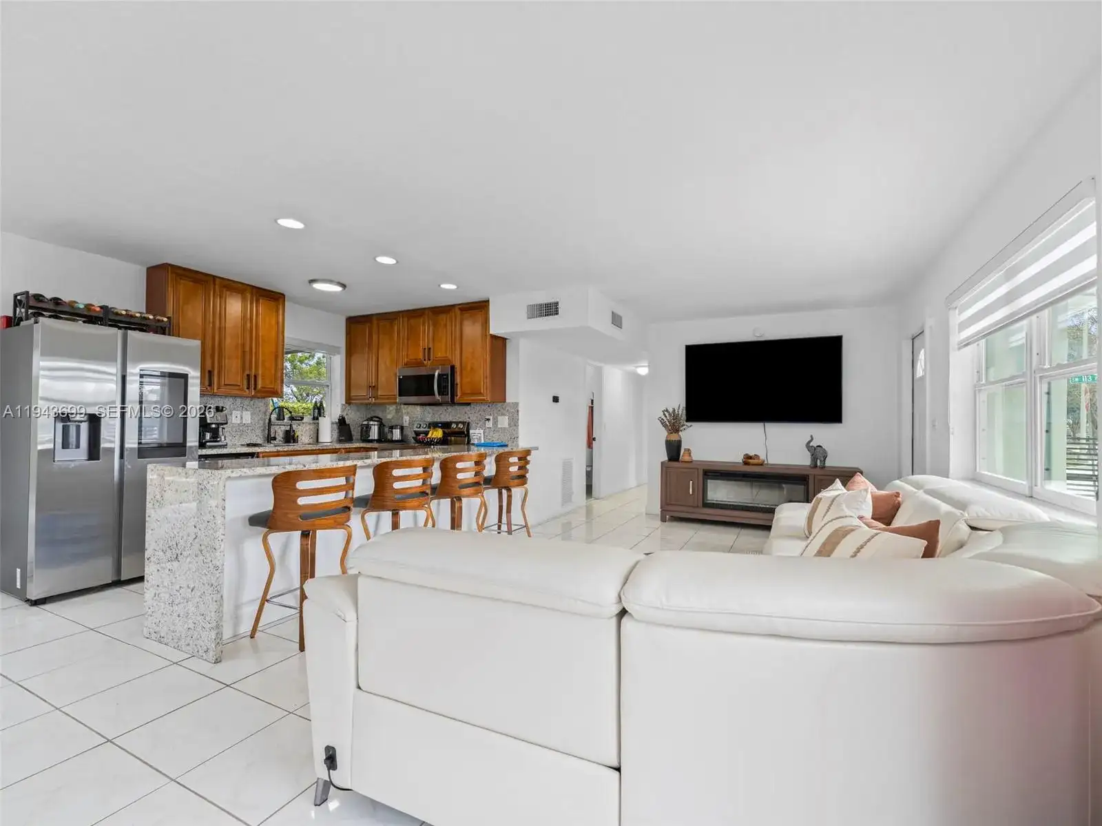 11401 SW 56th St, Miami FL 33165 photo 5