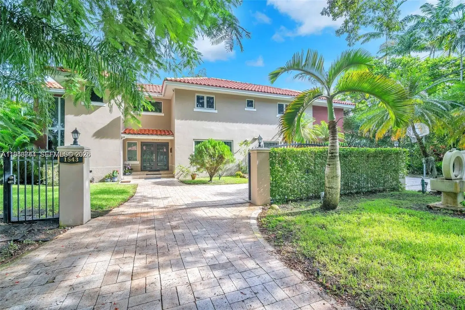 1543 Dorado Ave, Coral Gables FL 33146 photo 3