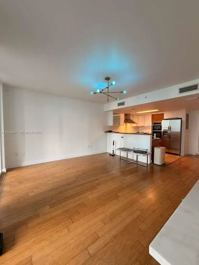 170 SE 14th St # 1807, Miami FL 33131 photo 3