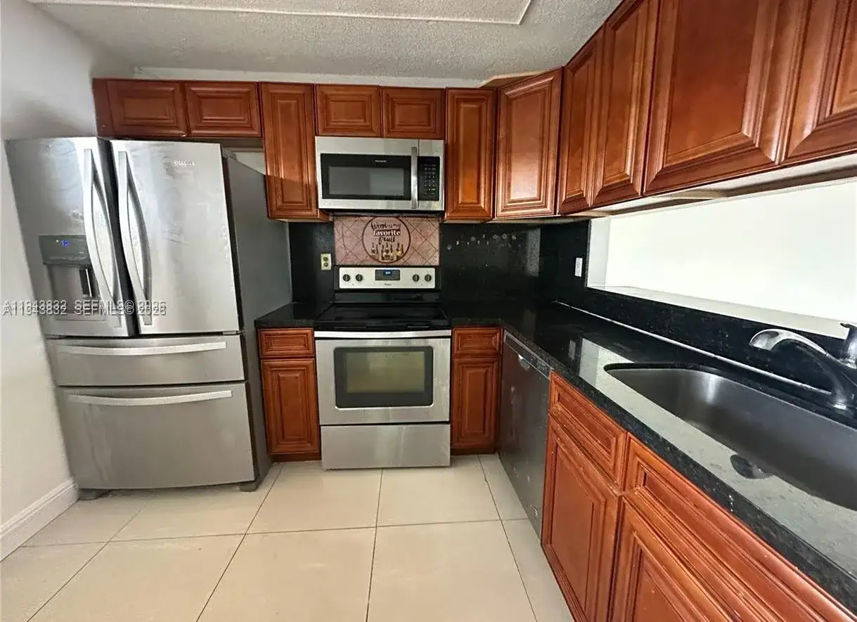 3396 Foxcroft Rd # 305, Miramar FL 33025 photo 2