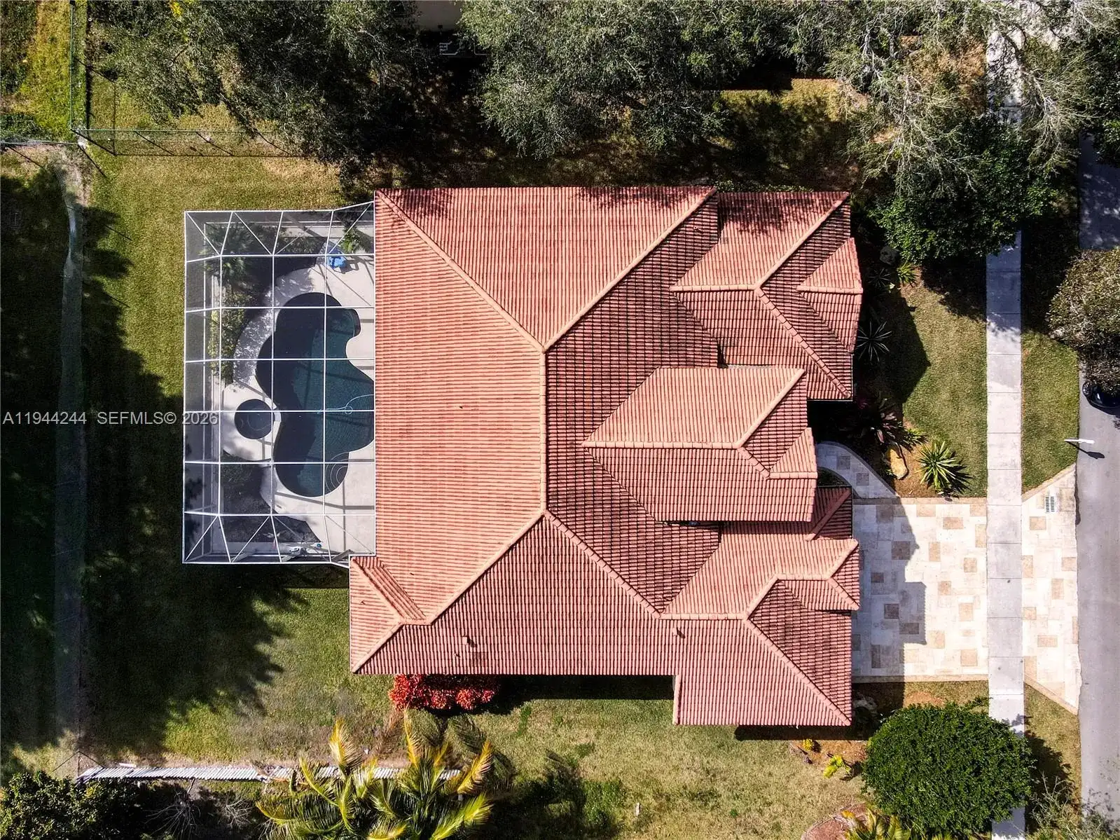 2845 Fairways Dr, Homestead FL 33035 photo 3