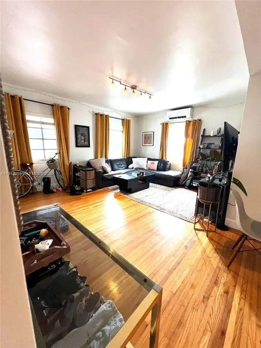 125 S Shore Dr # 3, Miami Beach FL 33141 photo 4