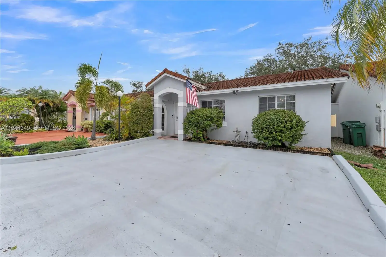 8255 NW 186th St # 1002, Hialeah FL 33015 photo 2