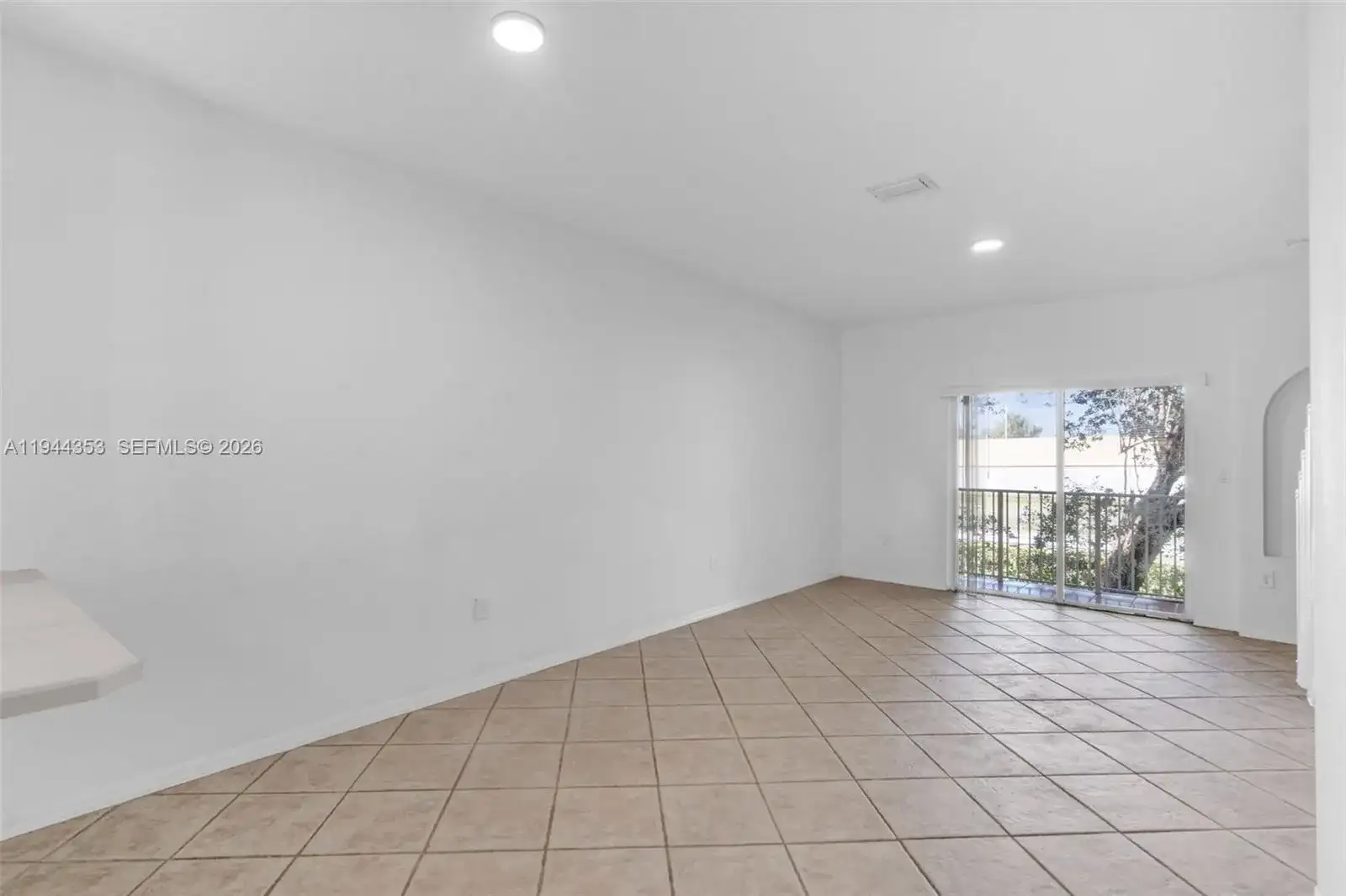 5670 NW 116th Ave # 219, Doral FL 33178 photo 4
