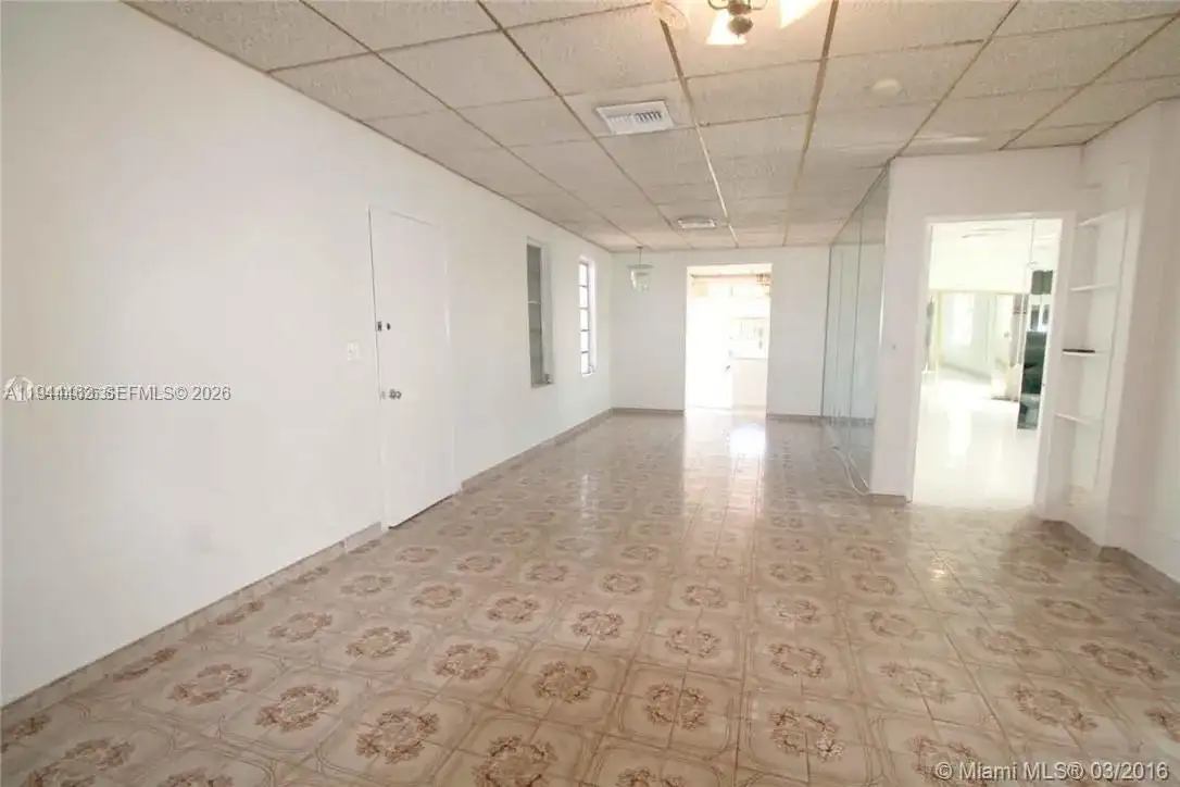 1119 SW 9th St, Miami FL 33130 photo 5