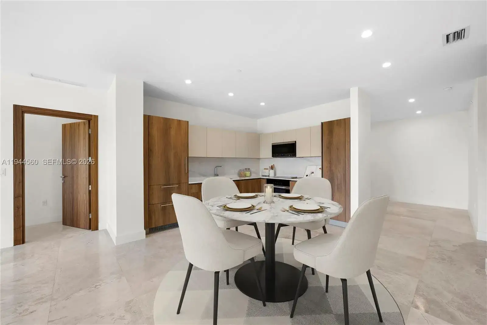 701 Valencia Ave # 604, Coral Gables FL 33134 photo 4