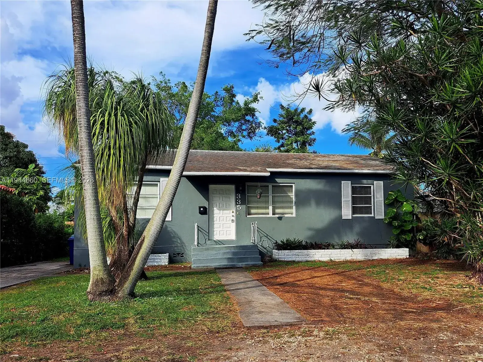 335 NW 102nd St, Miami FL 33150 photo 2