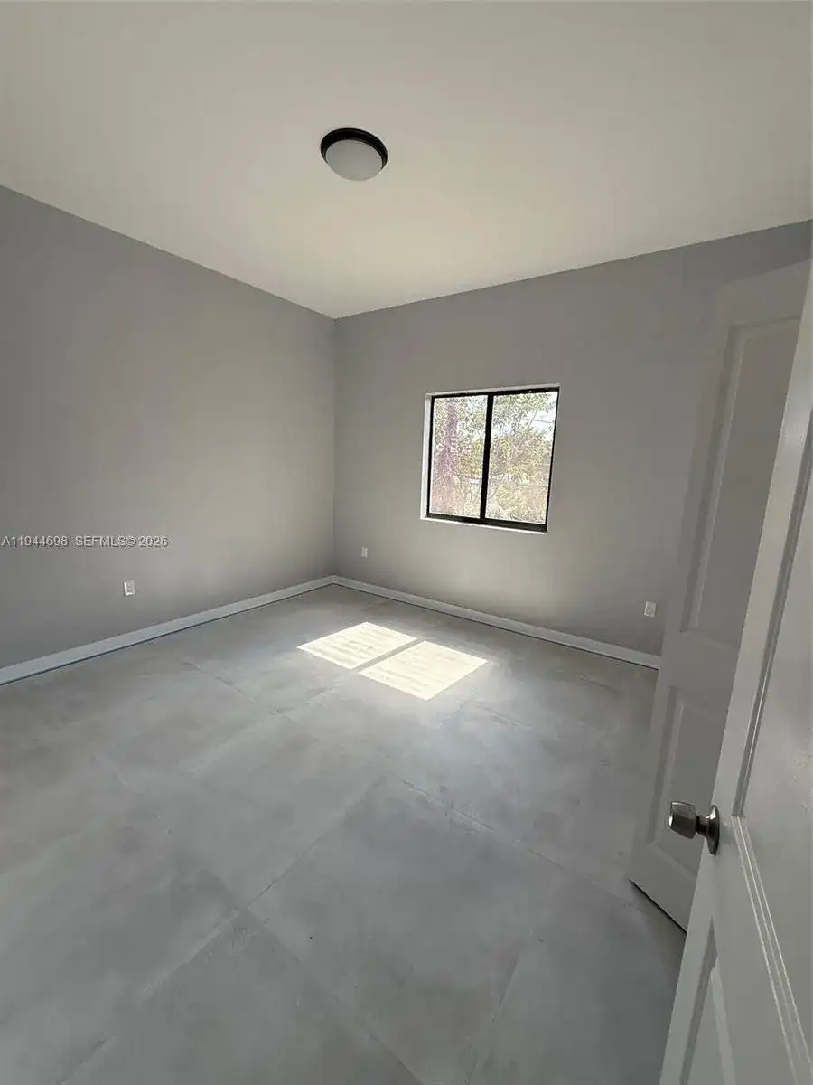 2042 NW 55 TERRACE, Miami FL 33142 photo 3