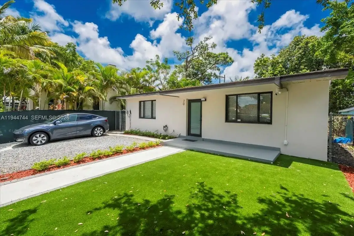 70 NW 47th Ter, Miami FL 33127 photo 3